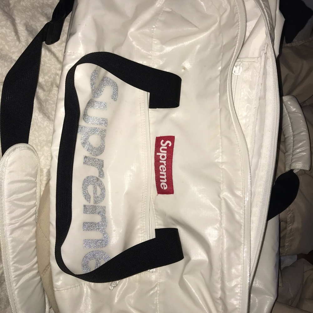 Rare & authentic Supreme Dufflebag.